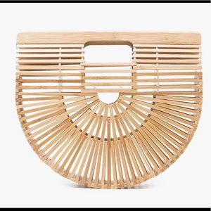 Wood arch summer bag